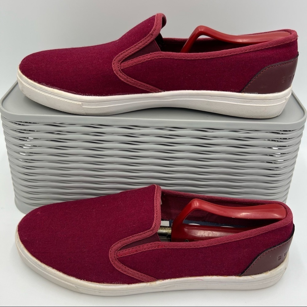 Super Dry Core Slip On Shoes in Burgundy Felt / Red Size 9 Cotton Sneakers